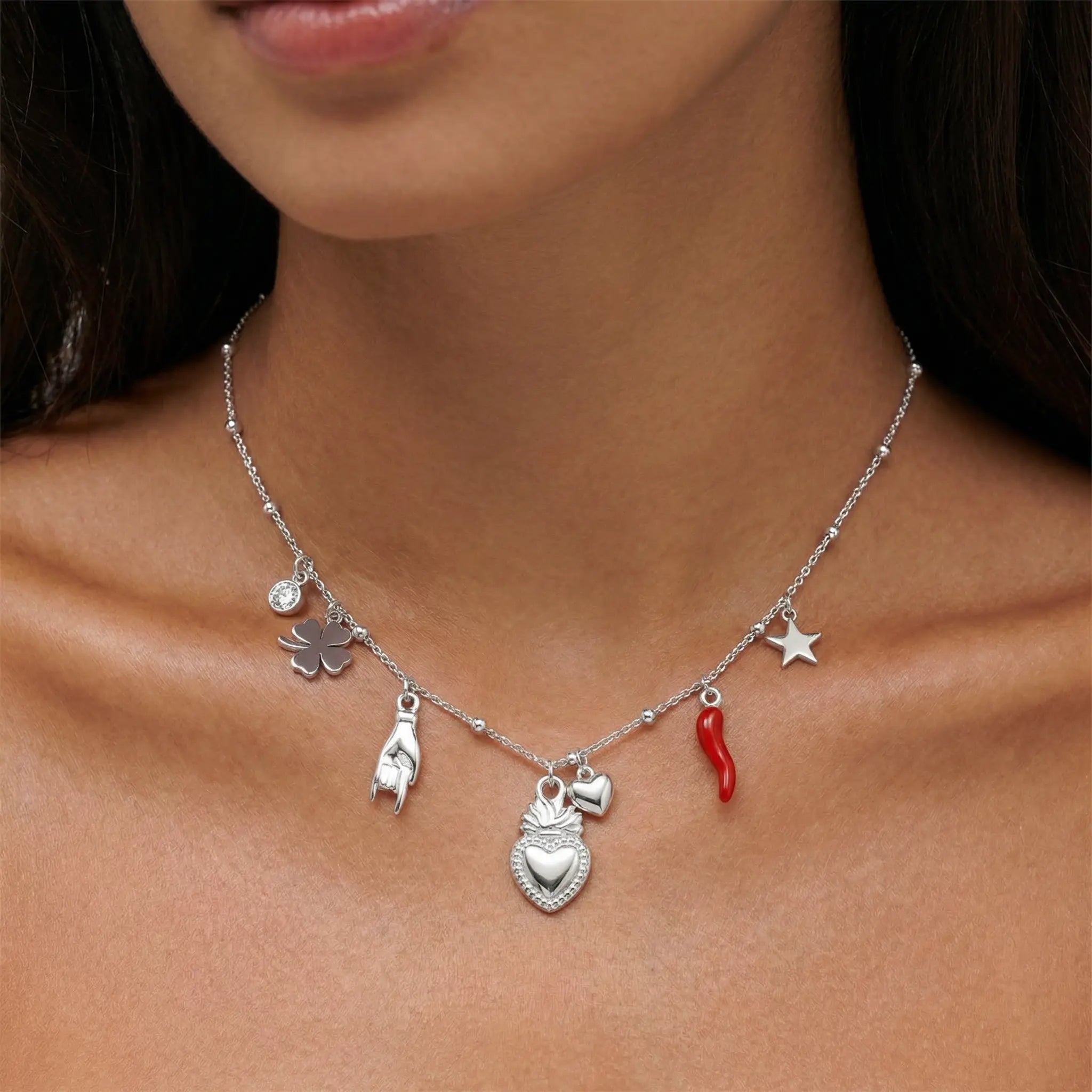 Collana con charm Amuleto