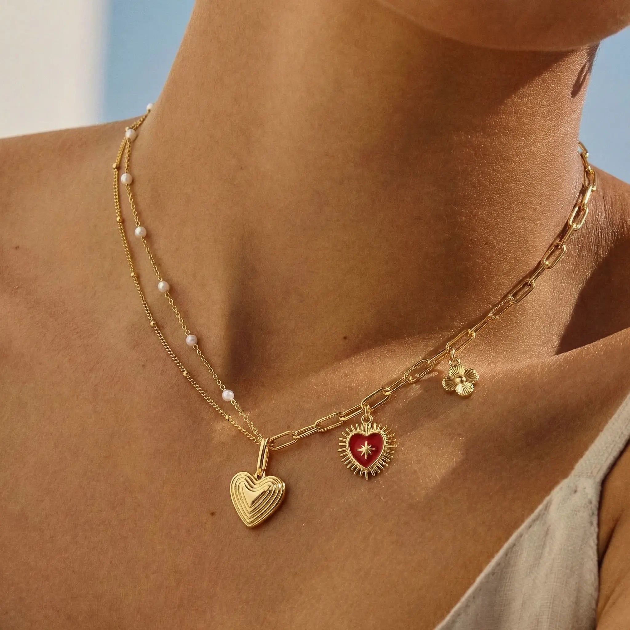 Collana dorato con charm Eterno